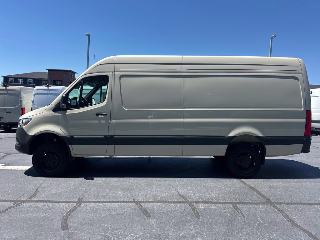 2026 Pebble Mercedes-Benz Sprinter 2500 Cargo 170 WB AWD Van