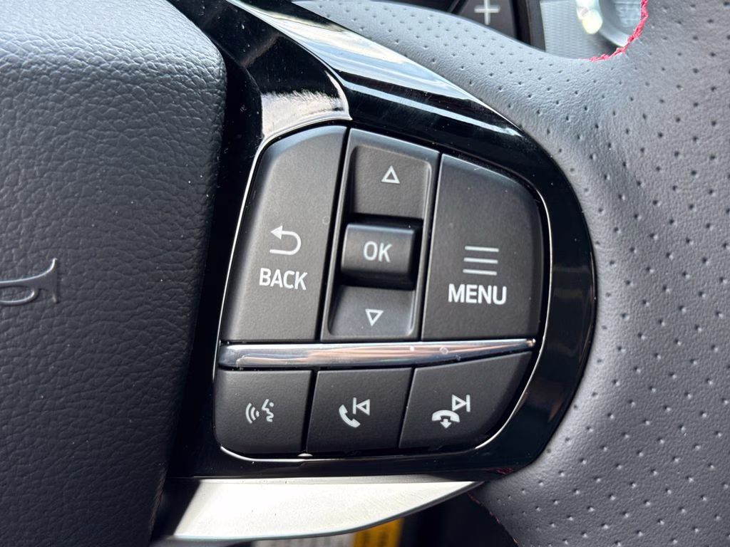 2026 Star White Metallic Tri-Coat Ford Explorer ST 4X4 SUV