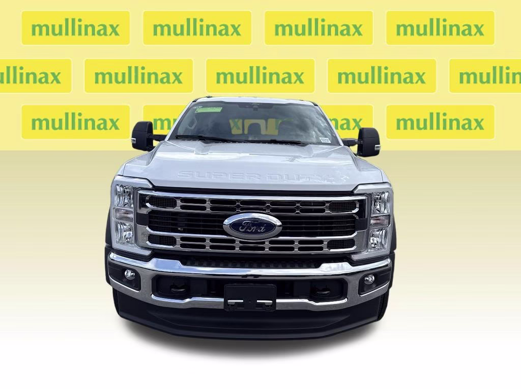 2026 Oxford White Ford Super Duty F-550 DRW XL 4X4 Chassis
