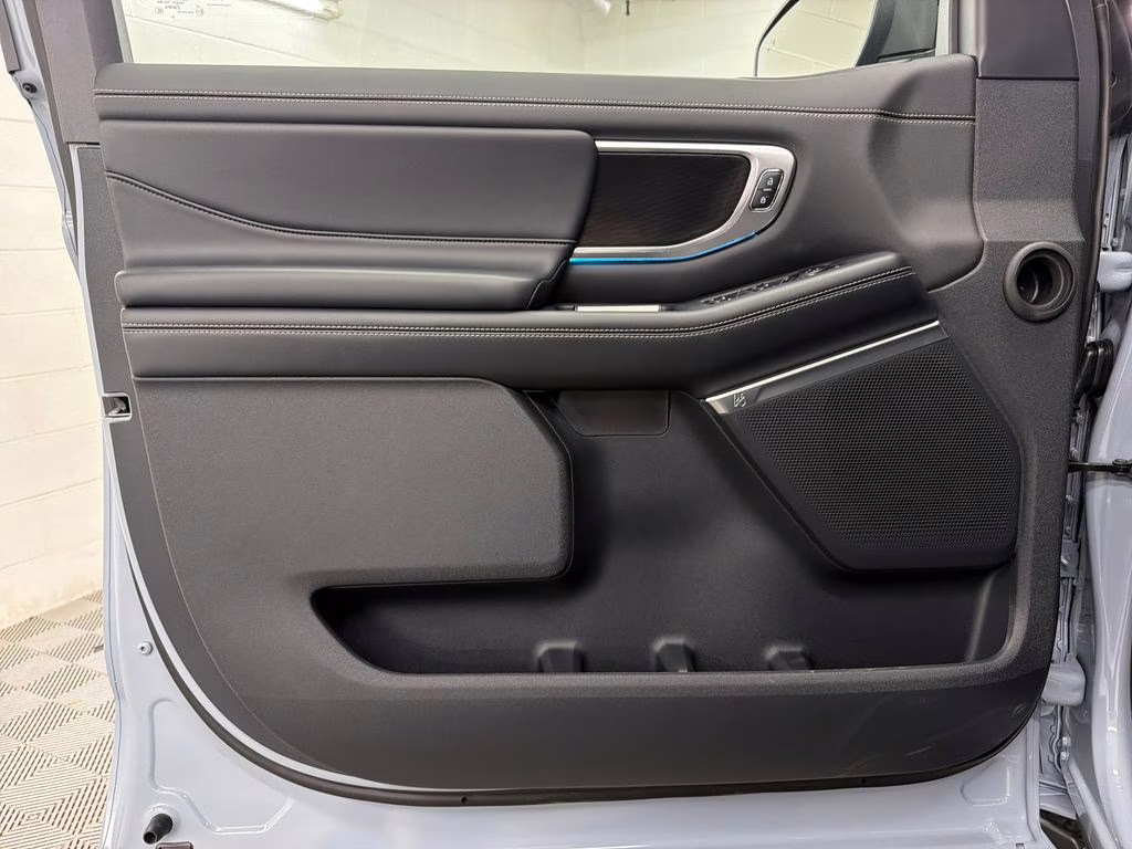 2026 GLACIER GRAY TRI-COAT Ford Expedition Platinum 4X4 SUV