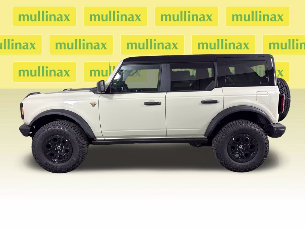 2026 Beige Ford Bronco Badlands 4X4 SUV