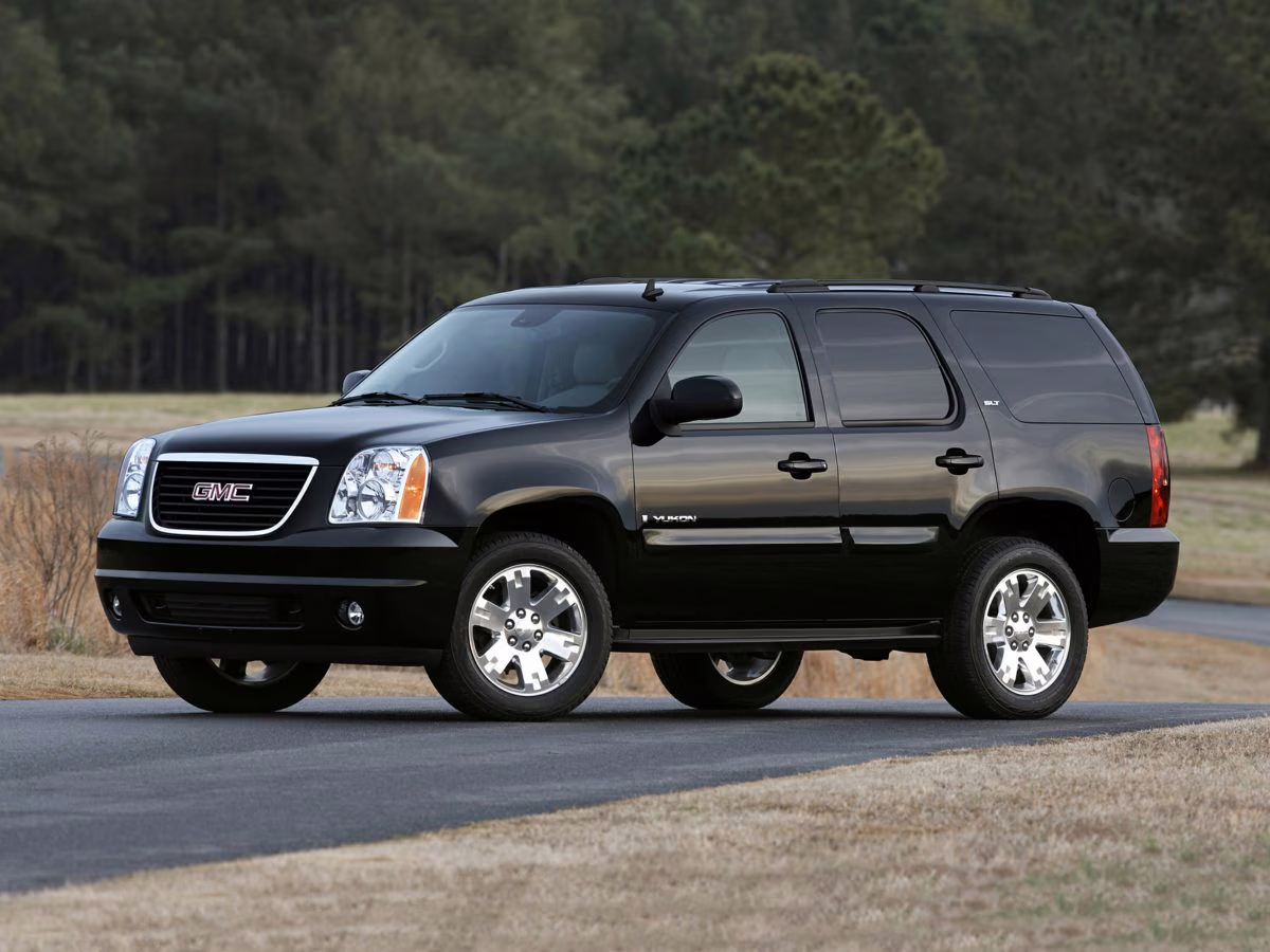 2013 Onyx Black GMC Yukon SLT 4X4 SUV
