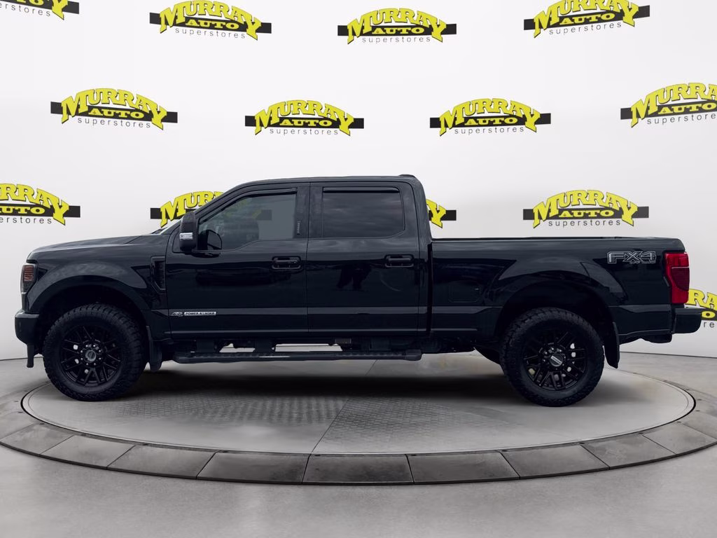 2022 Black Metallic Ford Super Duty F-250 SRW Lariat 4X4 Truck
