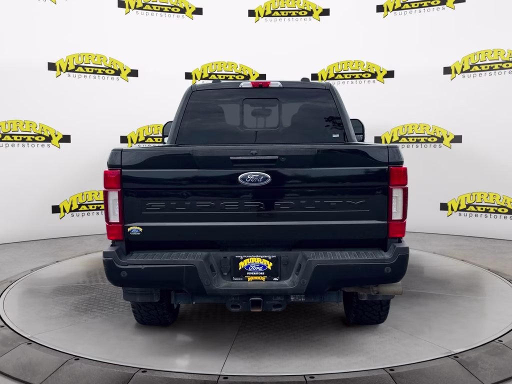 2022 Black Metallic Ford Super Duty F-250 SRW Lariat 4X4 Truck