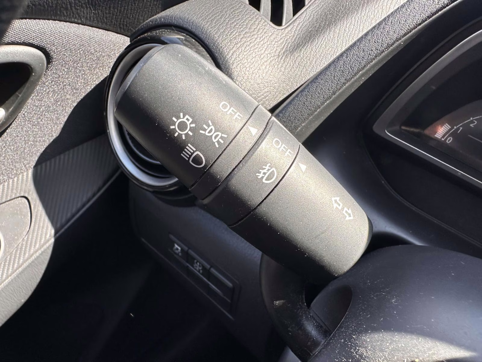 2020 Pulse Toyota Yaris Sedan LE Auto (Natl) FWD Sedan