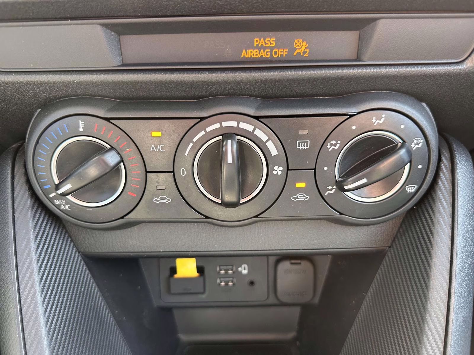 2020 Pulse Toyota Yaris Sedan LE Auto (Natl) FWD Sedan