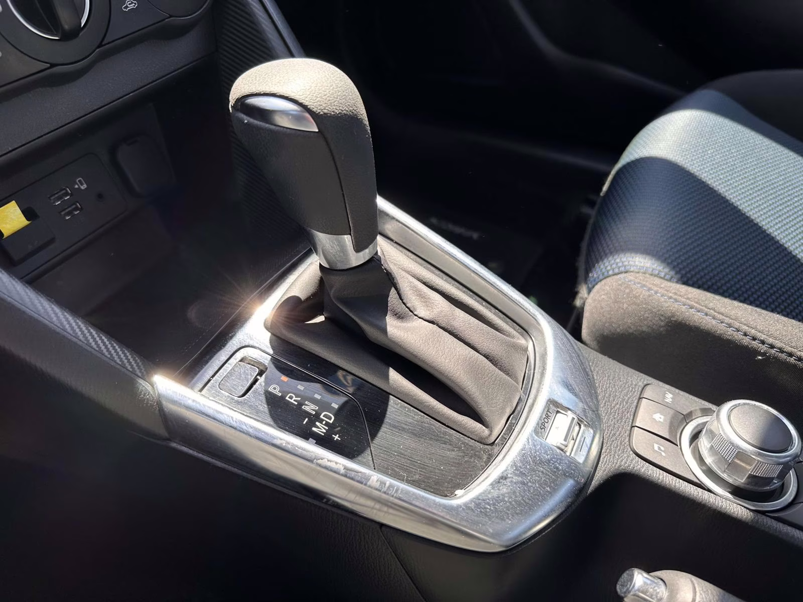 2020 Pulse Toyota Yaris Sedan LE Auto (Natl) FWD Sedan