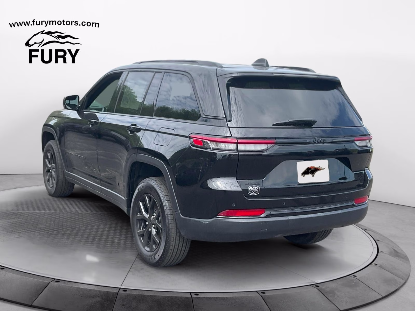 2025 Diamond Black Crystal Pearlcoat Jeep Grand Cherokee Altitude 4X4 SUV