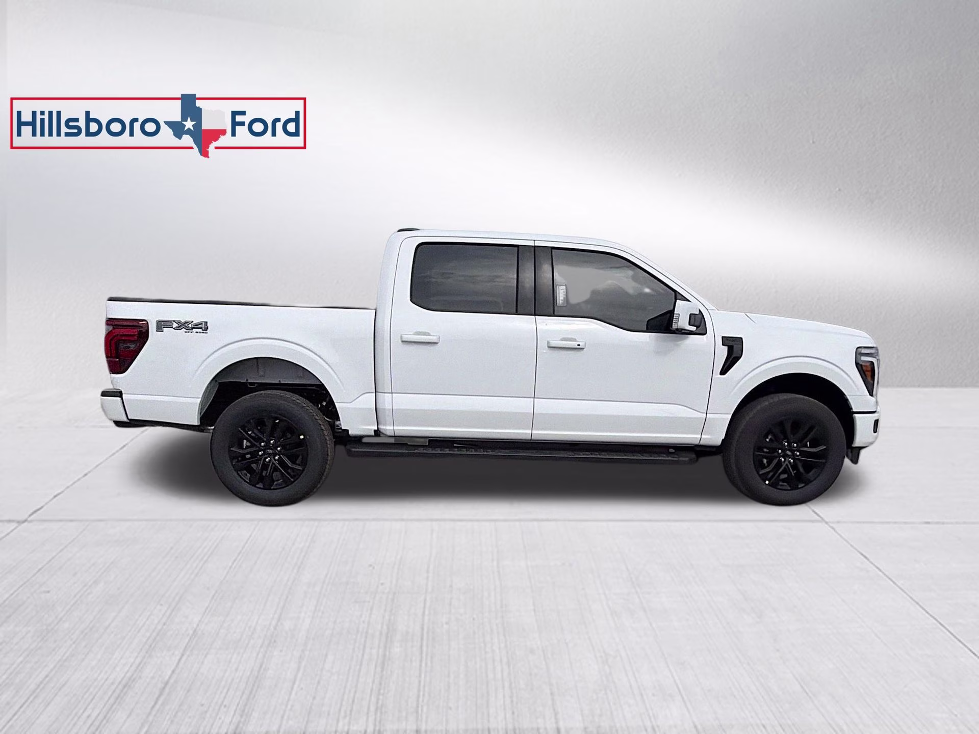 2026 Oxford White Ford F-150 Lariat 4X4 Truck