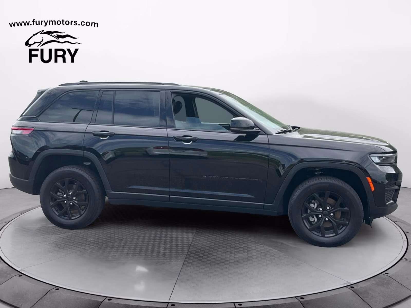 Used 2025 Jeep Grand Cherokee Altitude with VIN 1C4RJHAG9S8691449 for sale in South Saint Paul, Minnesota