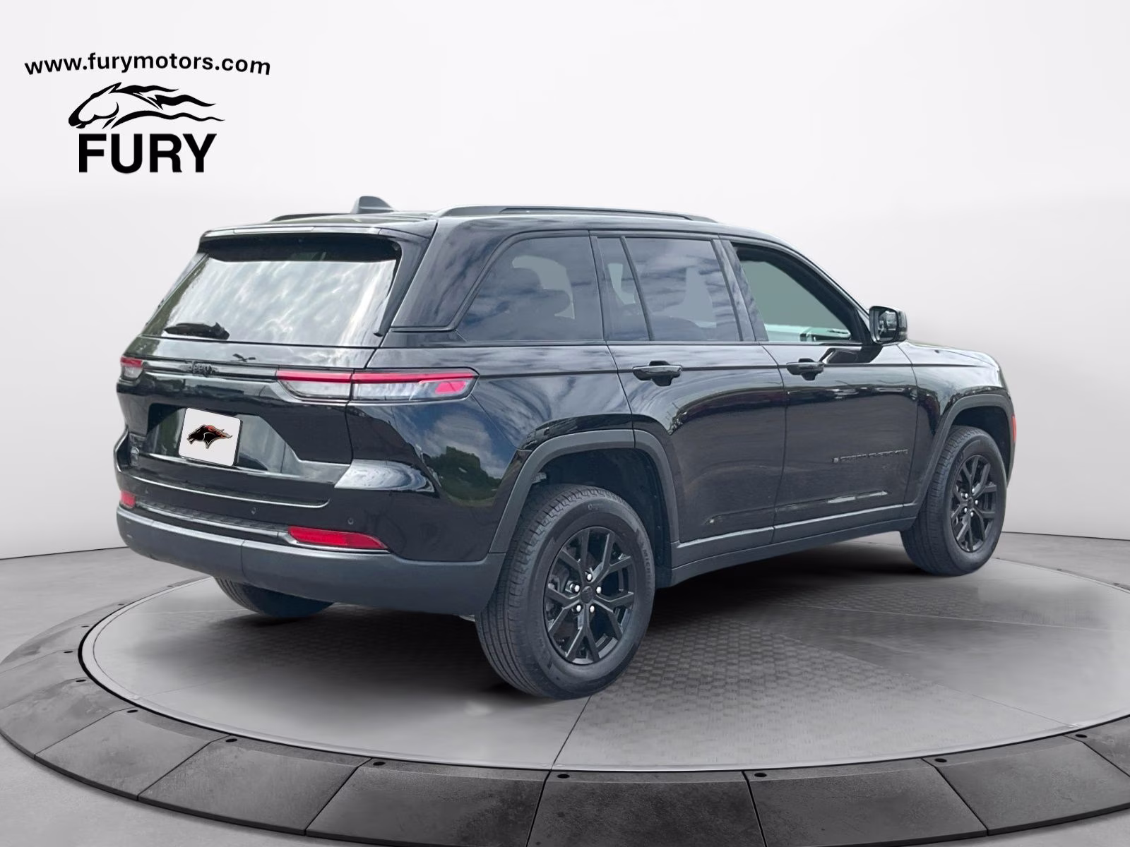 2025 Diamond Black Crystal Pearlcoat Jeep Grand Cherokee Altitude 4X4 SUV