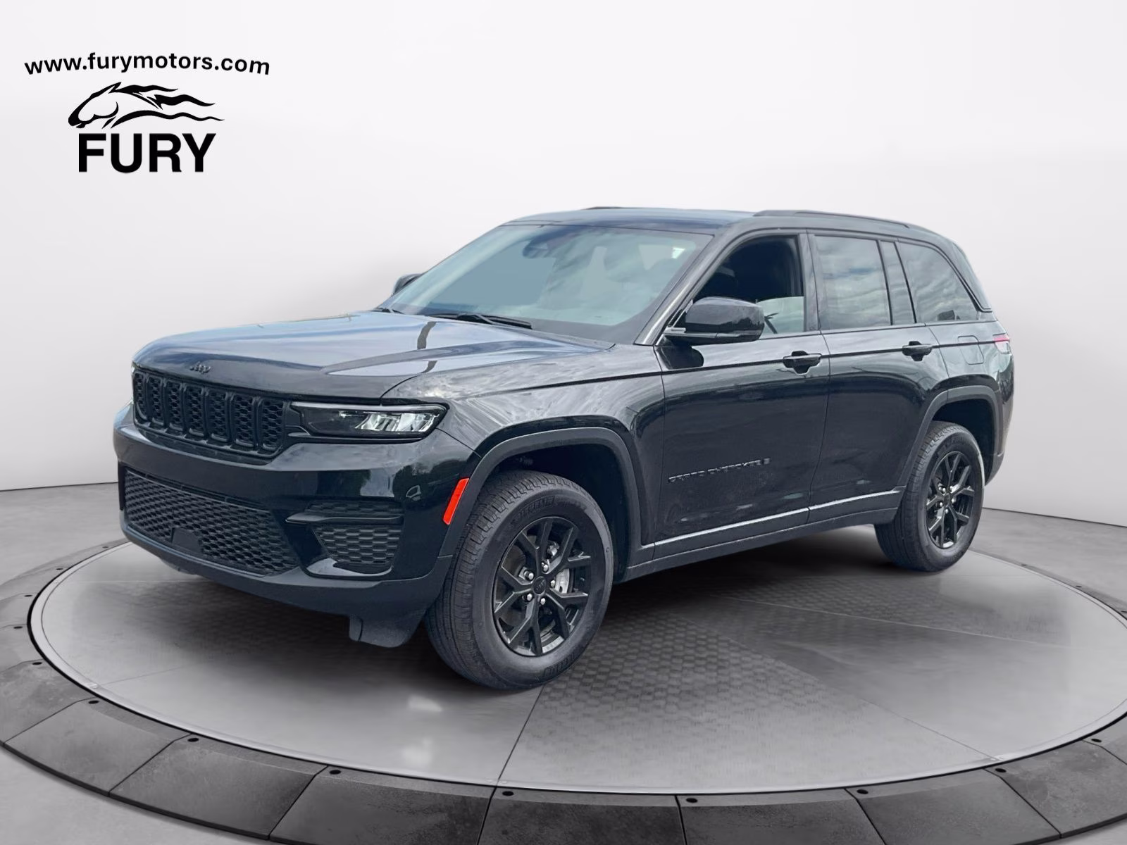 2025 Diamond Black Crystal Pearlcoat Jeep Grand Cherokee Altitude 4X4 SUV