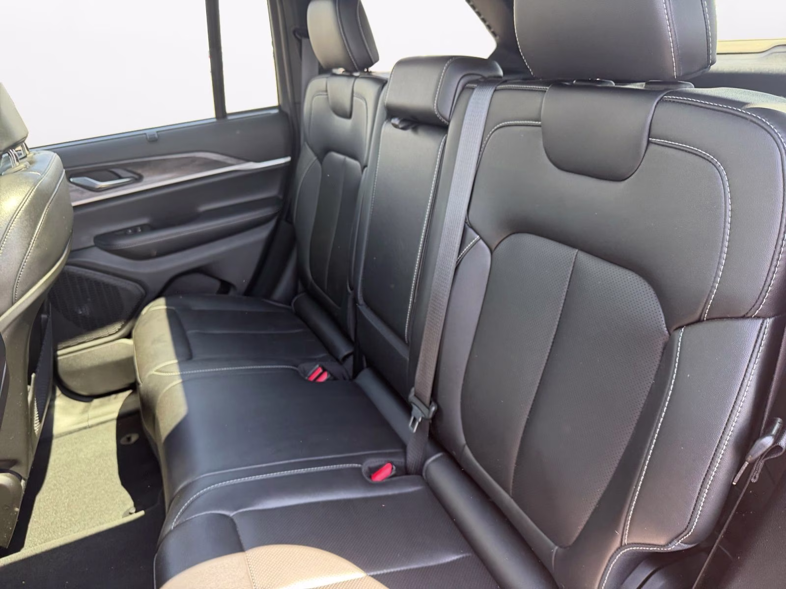 2025 Velvet Red Pearlcoat Jeep Grand Cherokee Limited 4X4 SUV