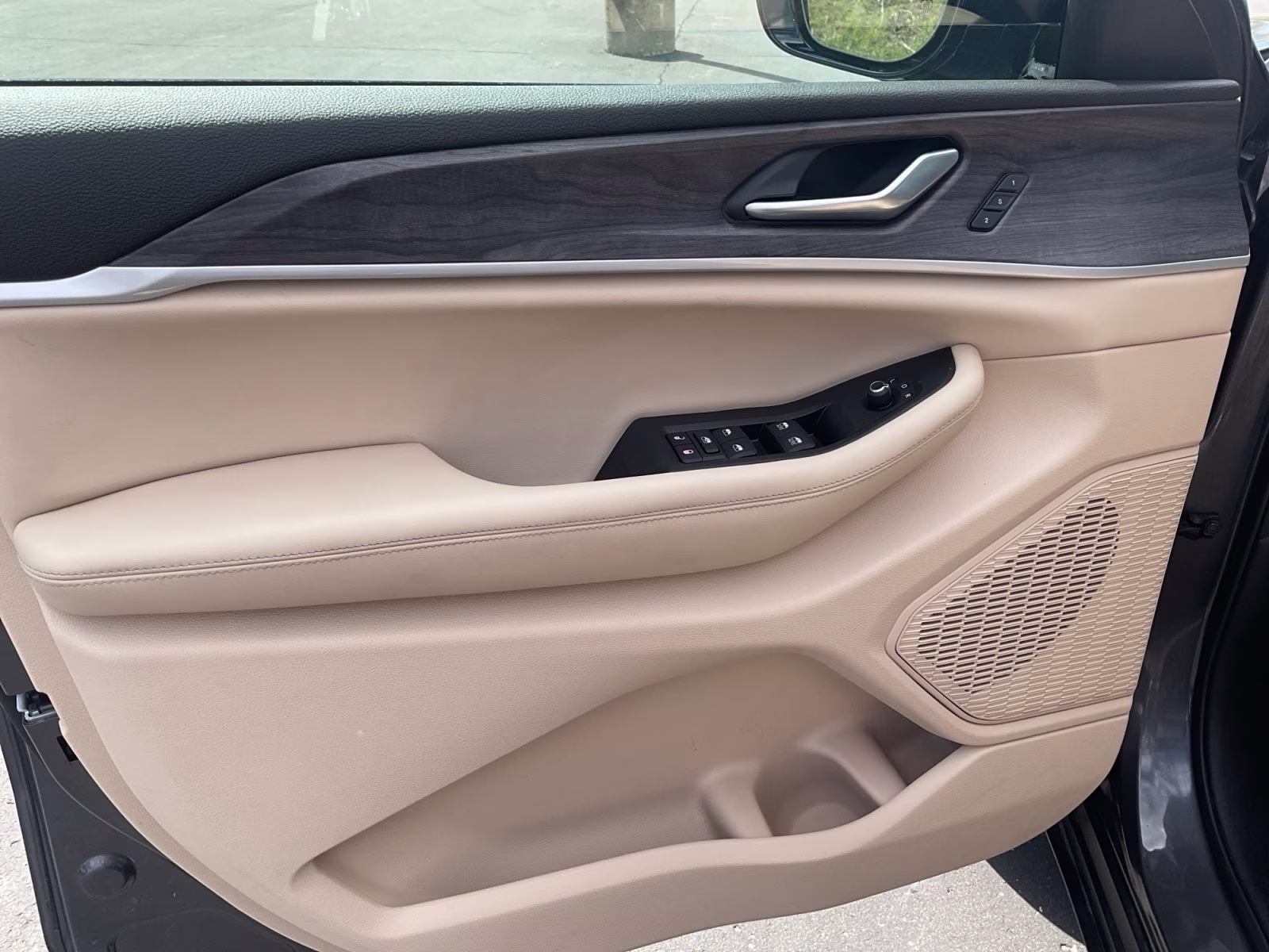 2025 Baltic Gray Metallic Clearcoat Jeep Grand Cherokee Limited 4X4 SUV