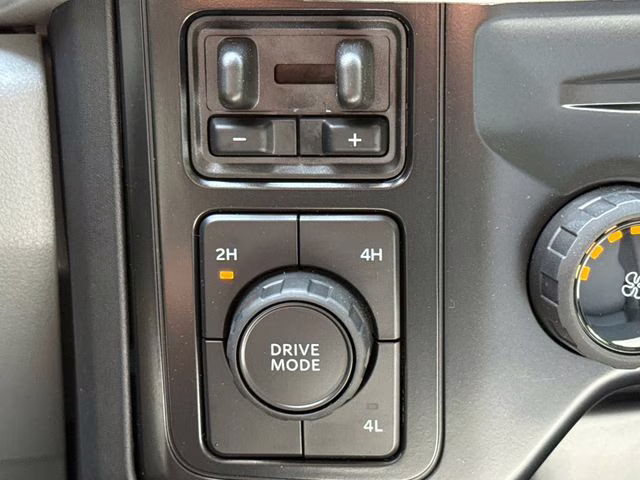 2026 White Ford Super Duty F-350 DRW 4X4 Truck