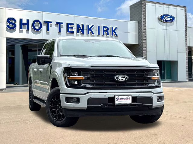 2026 Avalanche Ford F-150 XLT RWD Truck
