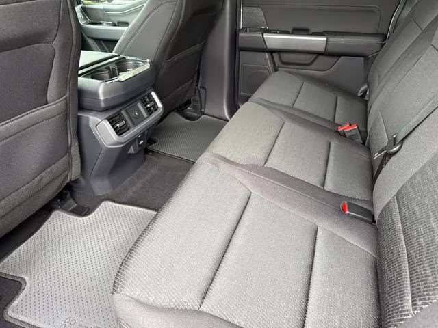 2026 Avalanche Ford F-150 XLT RWD Truck