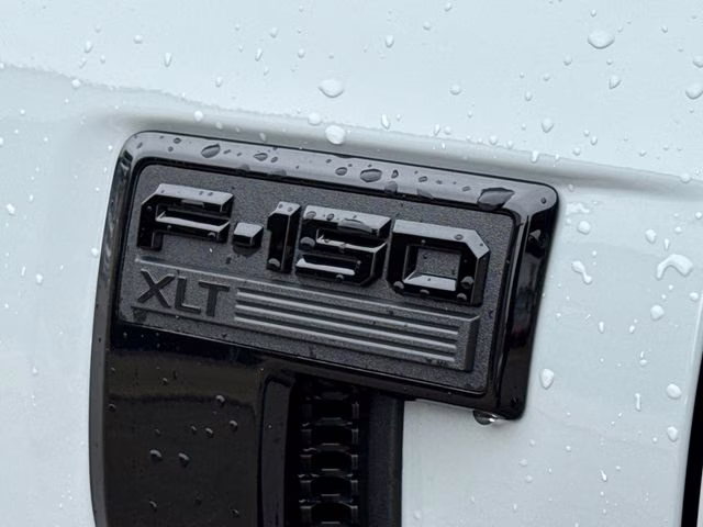 2026 Avalanche Ford F-150 XLT RWD Truck
