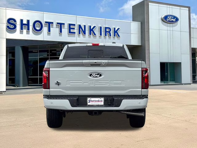 2026 Avalanche Ford F-150 XLT RWD Truck