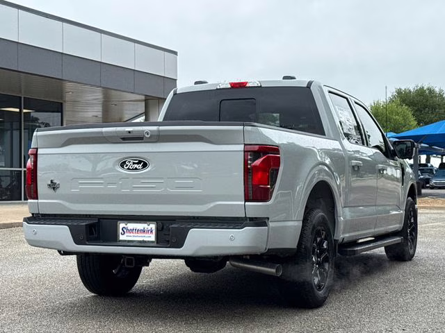 2026 Avalanche Ford F-150 XLT RWD Truck