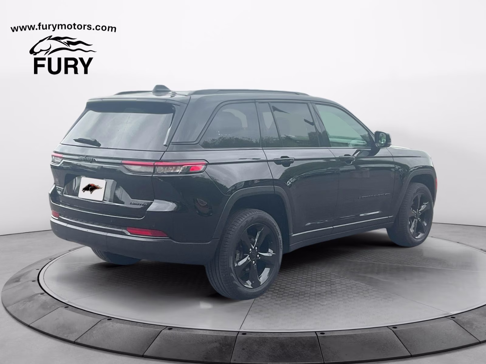 2025 Diamond Black Crystal Pearlcoat Jeep Grand Cherokee Limited 4X4 SUV