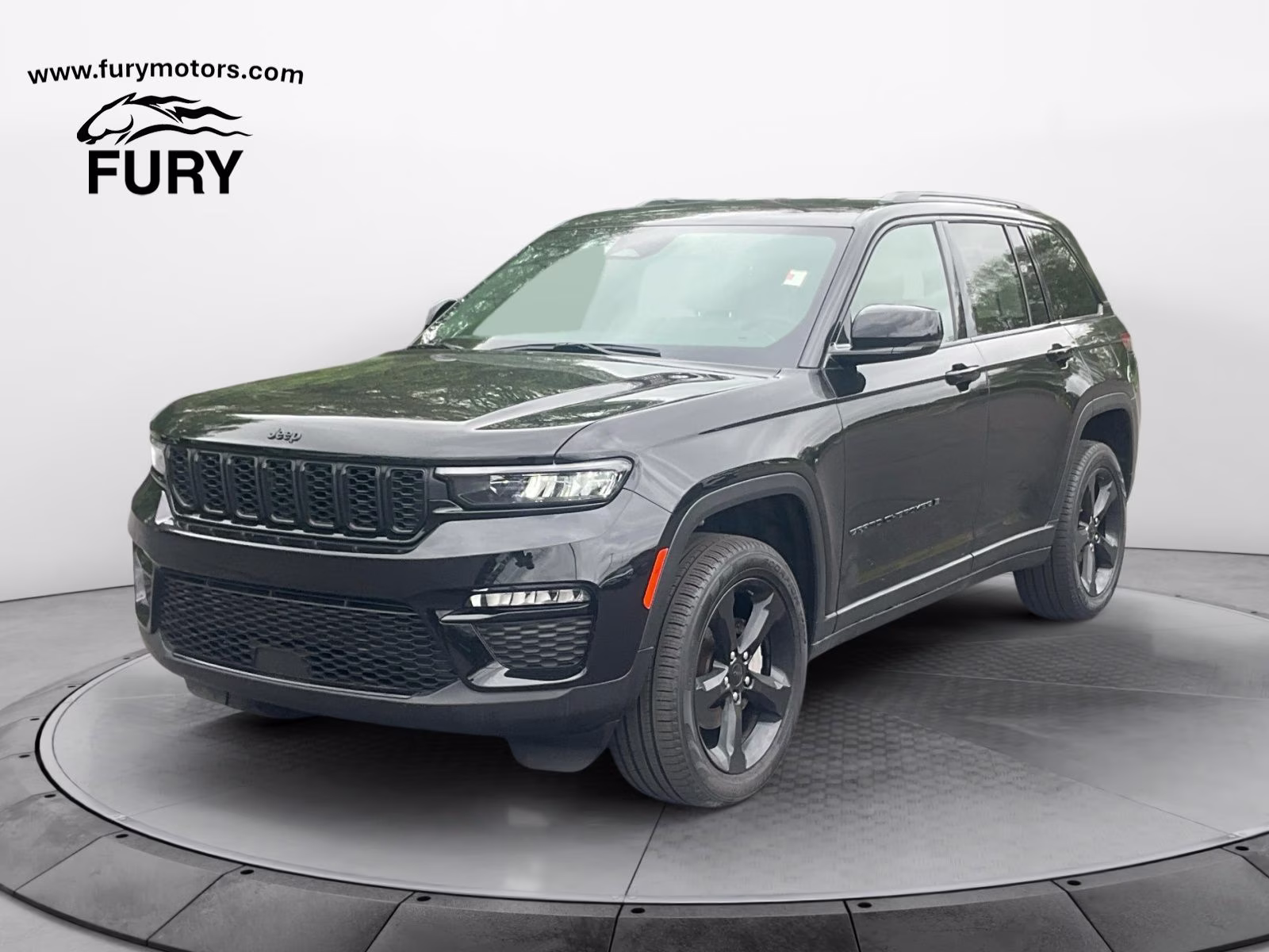 2025 Diamond Black Crystal Pearlcoat Jeep Grand Cherokee Limited 4X4 SUV