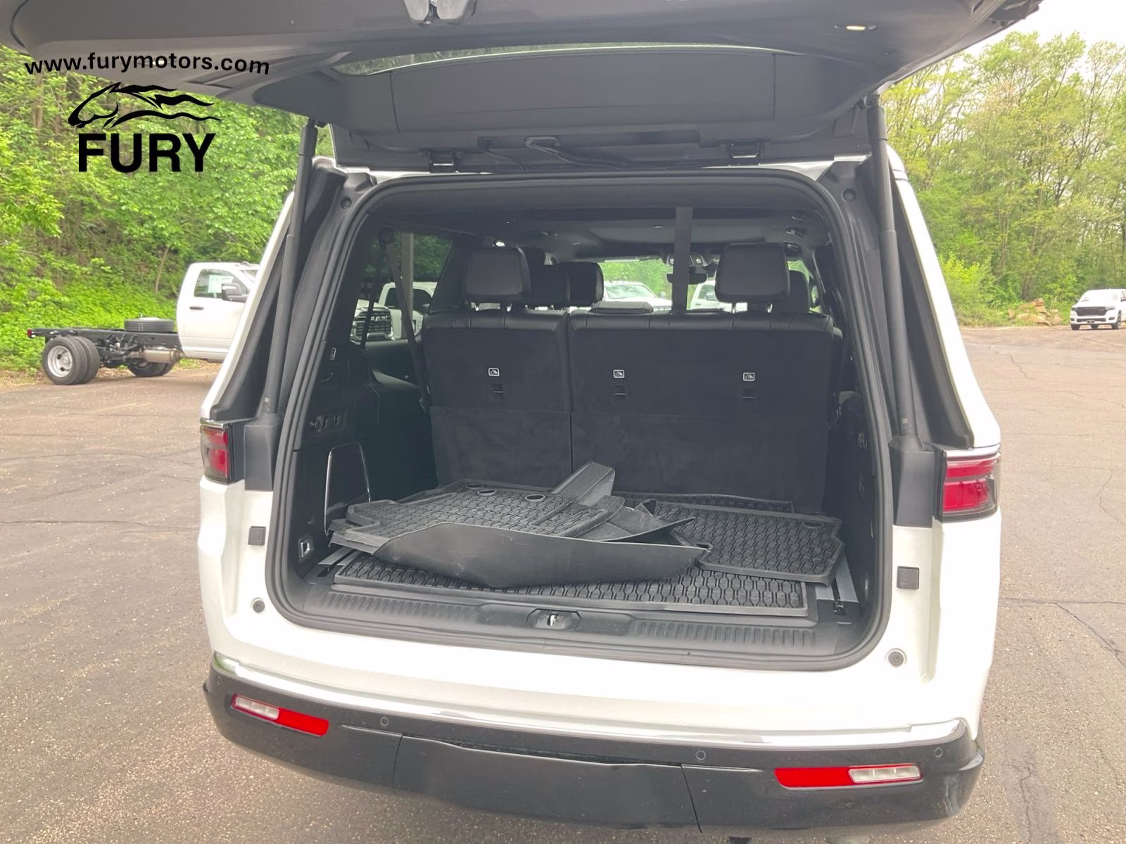 2024 Bright White Clearcoat Jeep Wagoneer L Series III 4X4 SUV