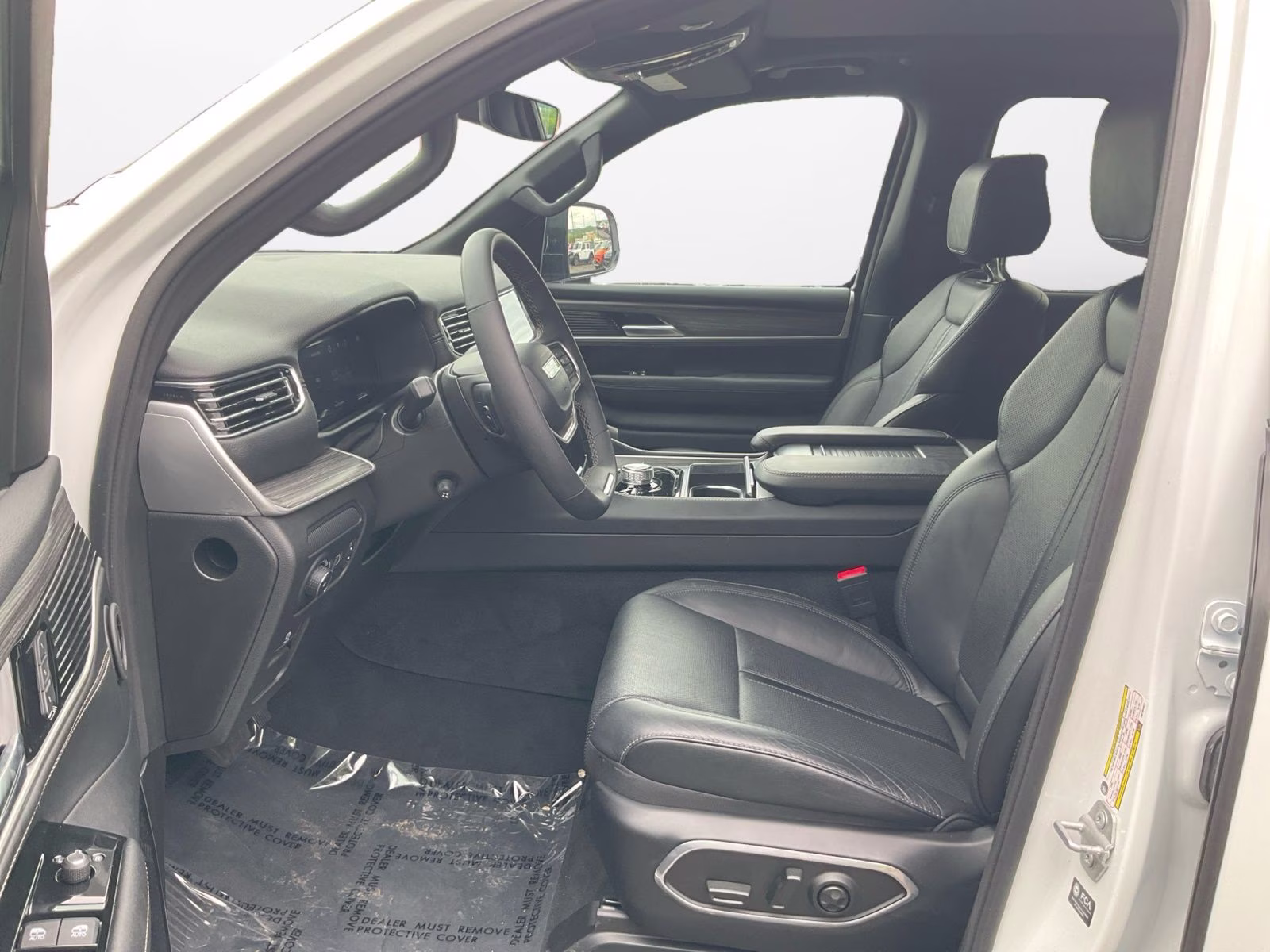 2024 Bright White Clearcoat Jeep Wagoneer L Series III 4X4 SUV