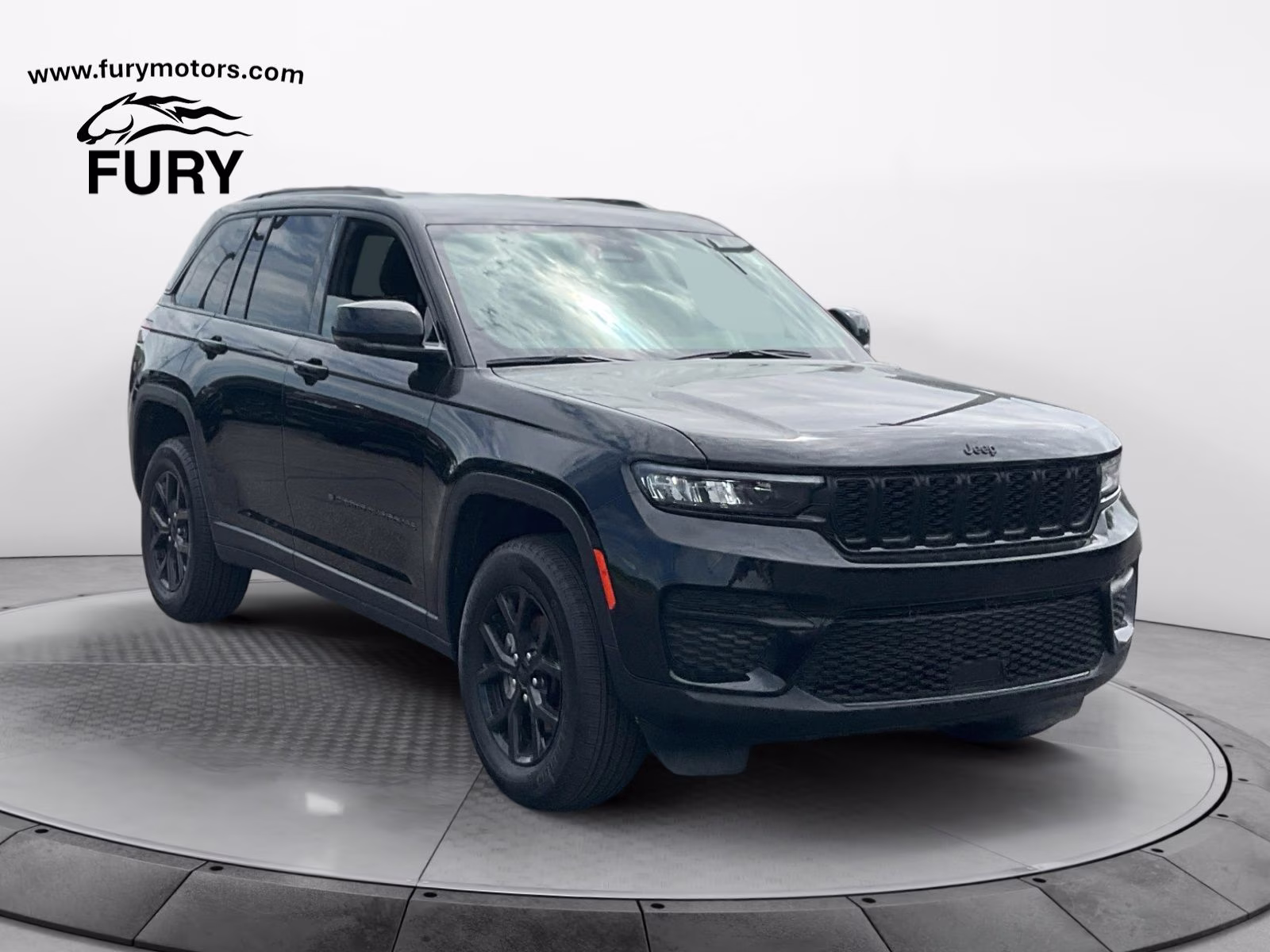 2025 Diamond Black Crystal Pearlcoat Jeep Grand Cherokee Altitude 4X4 SUV
