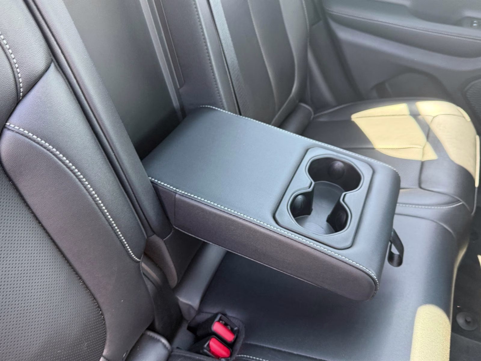 2025 Velvet Red Pearlcoat Jeep Grand Cherokee Limited 4X4 SUV