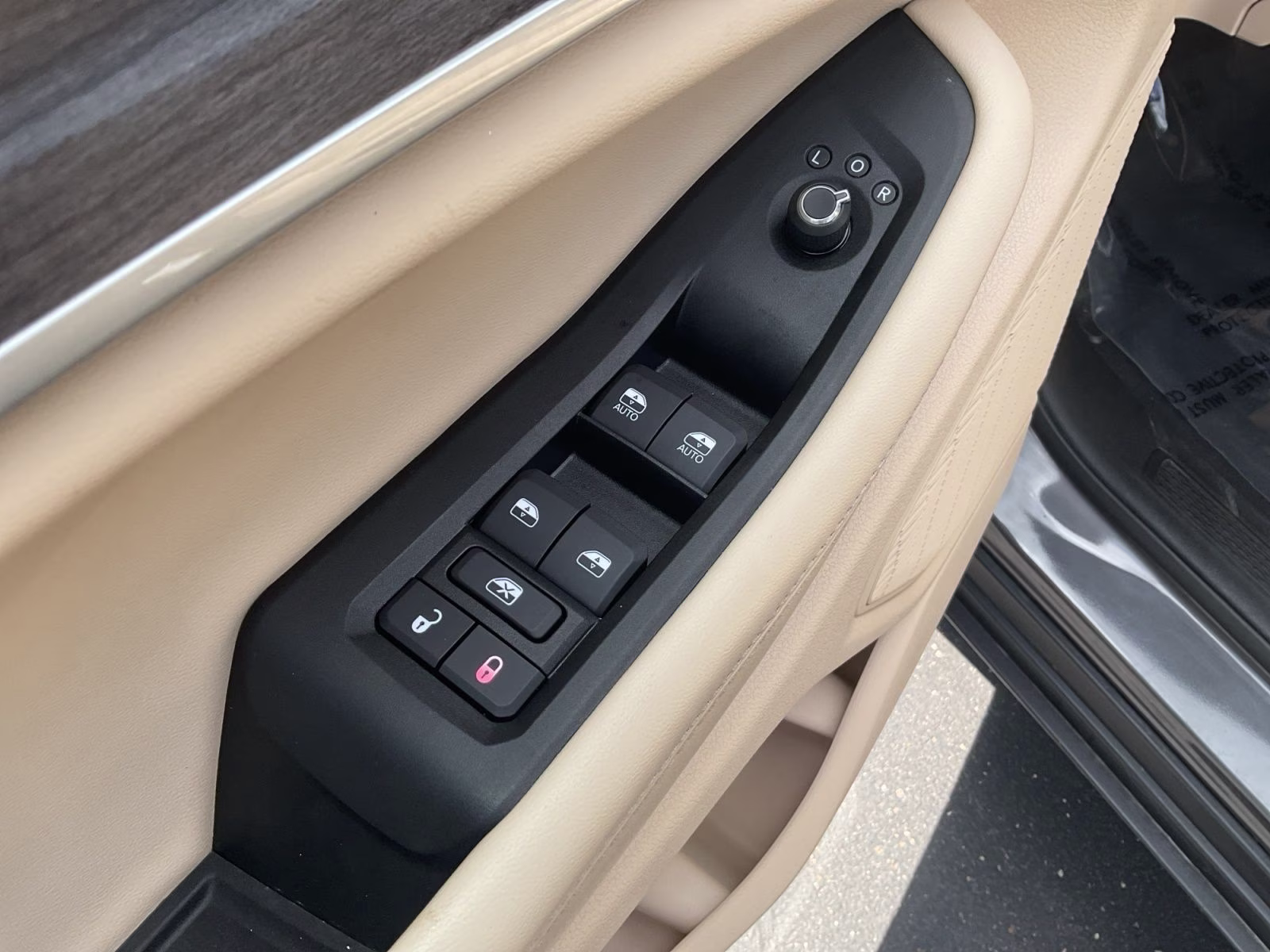 2025 Baltic Gray Metallic Clearcoat Jeep Grand Cherokee Limited 4X4 SUV