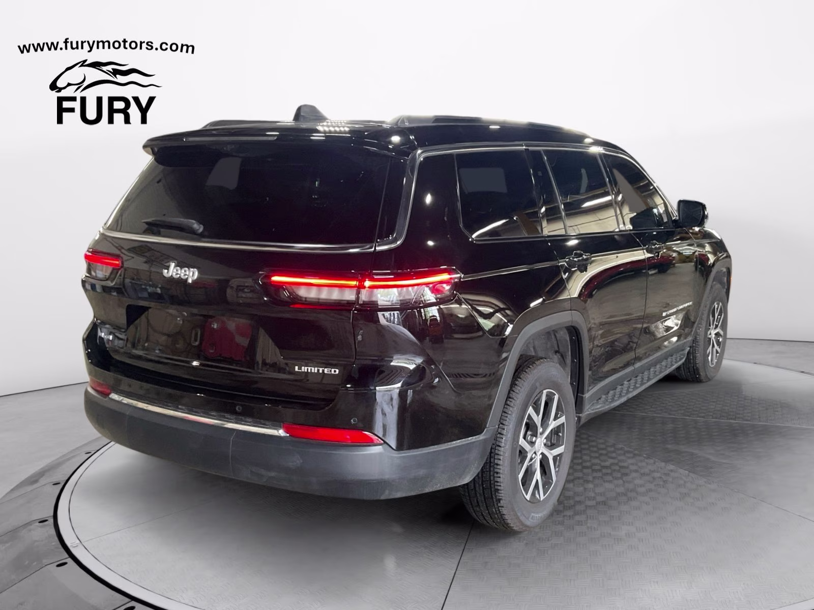 2025 Diamond Black Crystal Pearlcoat Jeep Grand Cherokee L Limited 4X4 SUV