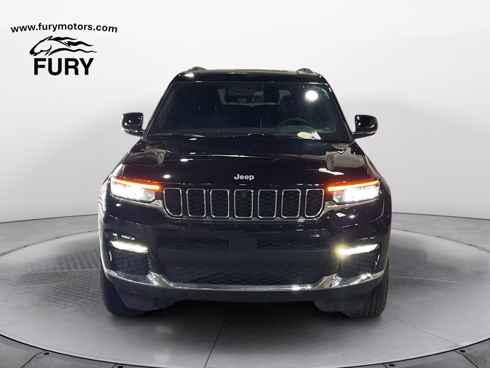 2025 Diamond Black Crystal Pearlcoat Jeep Grand Cherokee L Limited 4X4 SUV