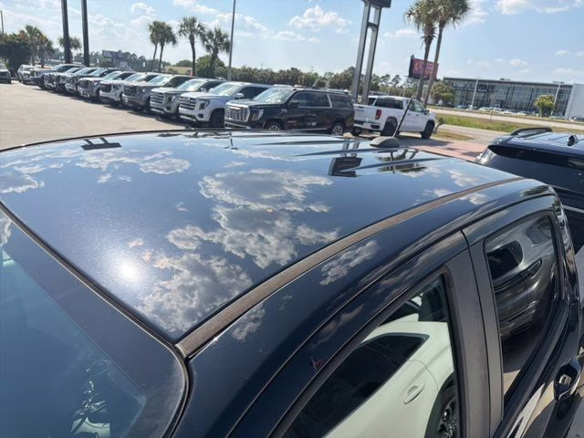 2021 Onyx Black GMC Canyon AT4 w/Leather 4X4 Truck