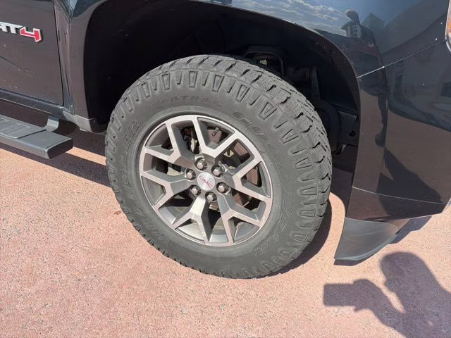 2021 Onyx Black GMC Canyon AT4 w/Leather 4X4 Truck