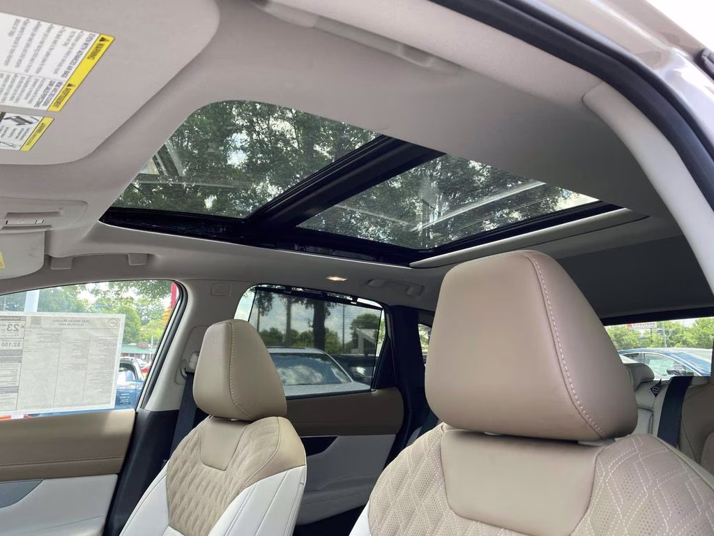 2026 Champagne Silver Metallic Nissan Murano Platinum AWD SUV