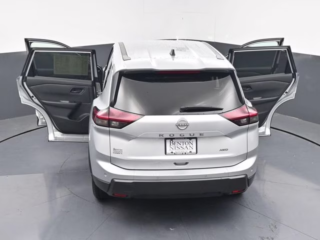 2024 Brilliant Silver Metallic Nissan Rogue S AWD SUV