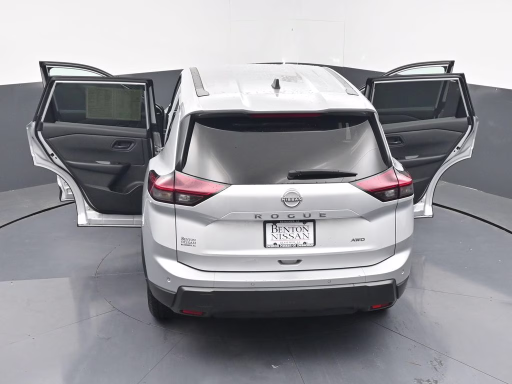 2024 Brilliant Silver Metallic Nissan Rogue S AWD SUV