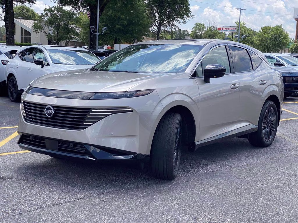 2026 Champagne Silver Metallic Nissan Murano Platinum AWD SUV