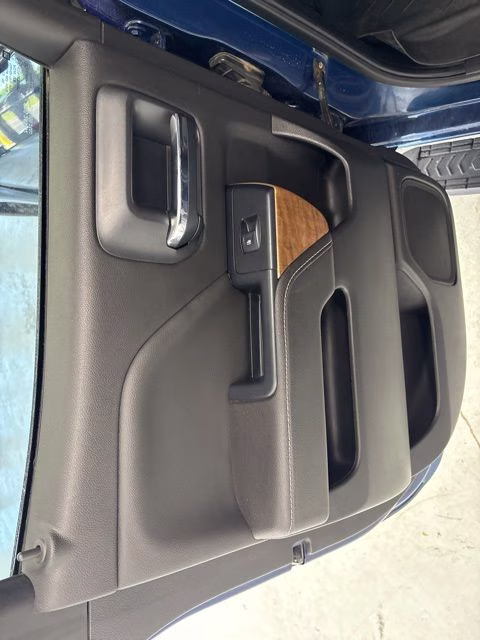 2017 Deep Ocean Blue Metallic Chevrolet Silverado 1500 LTZ 4X4 Truck