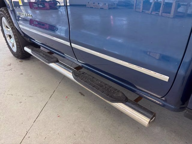 2017 Deep Ocean Blue Metallic Chevrolet Silverado 1500 LTZ 4X4 Truck