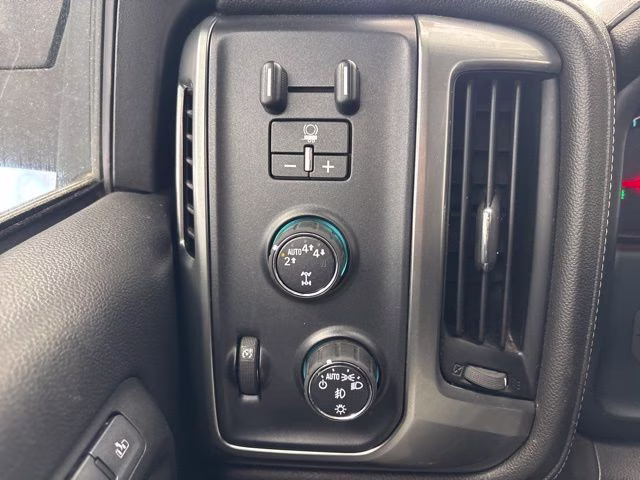 2017 Deep Ocean Blue Metallic Chevrolet Silverado 1500 LTZ 4X4 Truck