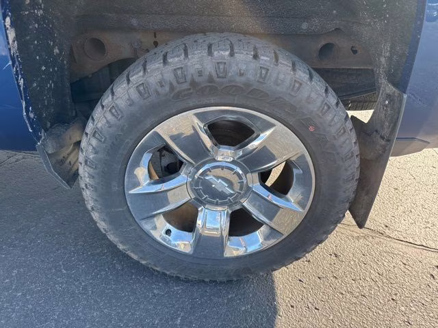 2017 Deep Ocean Blue Metallic Chevrolet Silverado 1500 LTZ 4X4 Truck