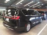 2023 Chrysler Pacifica Touring L FWD Van