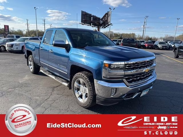2017 Deep Ocean Blue Metallic Chevrolet Silverado 1500 LTZ 4X4 Truck