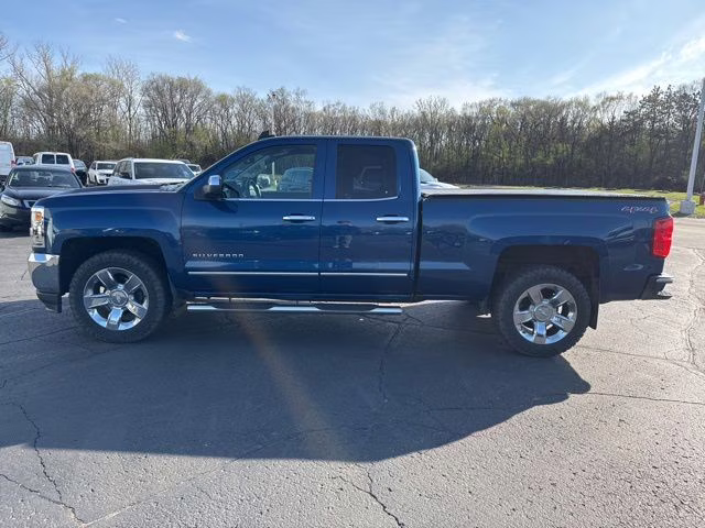 2017 Deep Ocean Blue Metallic Chevrolet Silverado 1500 LTZ 4X4 Truck