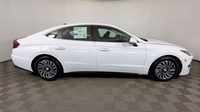 2023 Serenity White Hyundai Sonata Hybrid SEL FWD Sedan