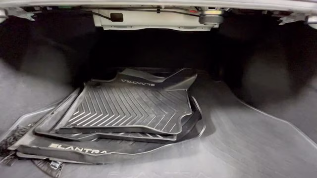 2023 Ceramic White Hyundai Elantra Hybrid Limited FWD Sedan