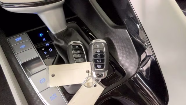 2023 Ceramic White Hyundai Elantra Hybrid Limited FWD Sedan
