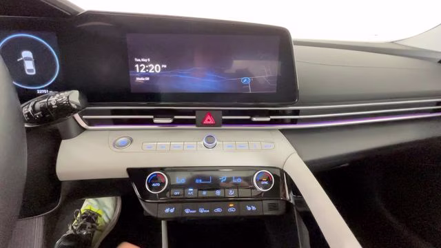 2023 Ceramic White Hyundai Elantra Hybrid Limited FWD Sedan